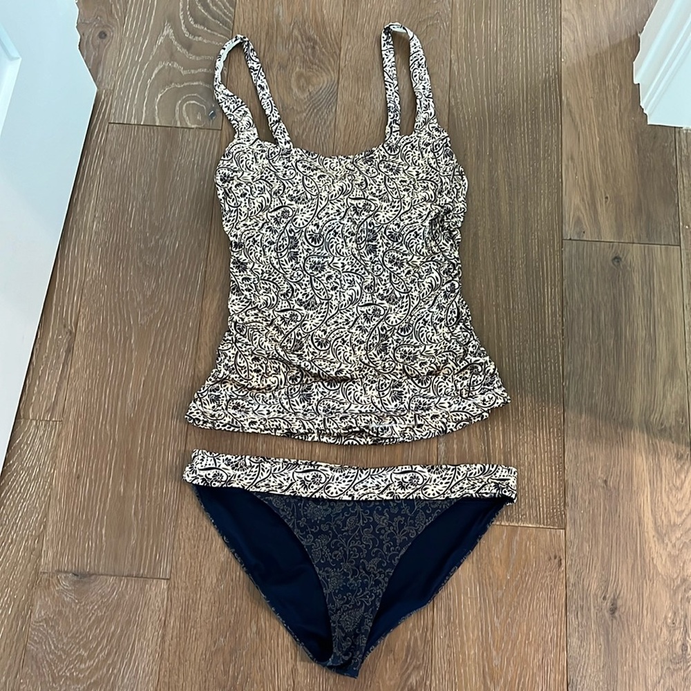 Athleta Black and White Paisley Tankini Set